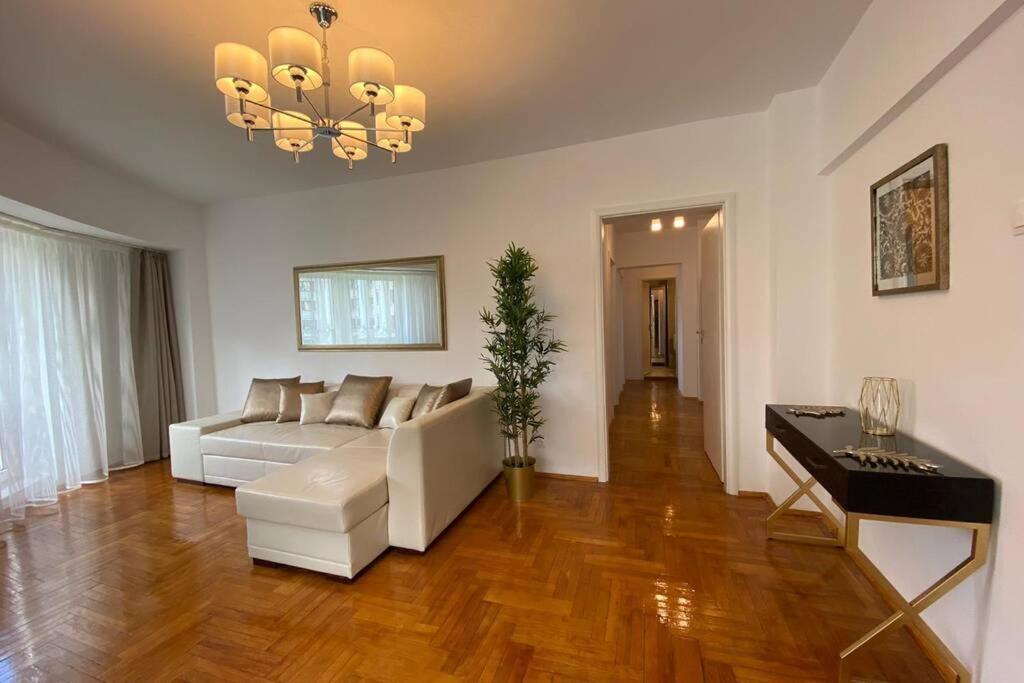New Luxury Flat In Front Of The Parliament At Unirii Bucareste Exterior foto