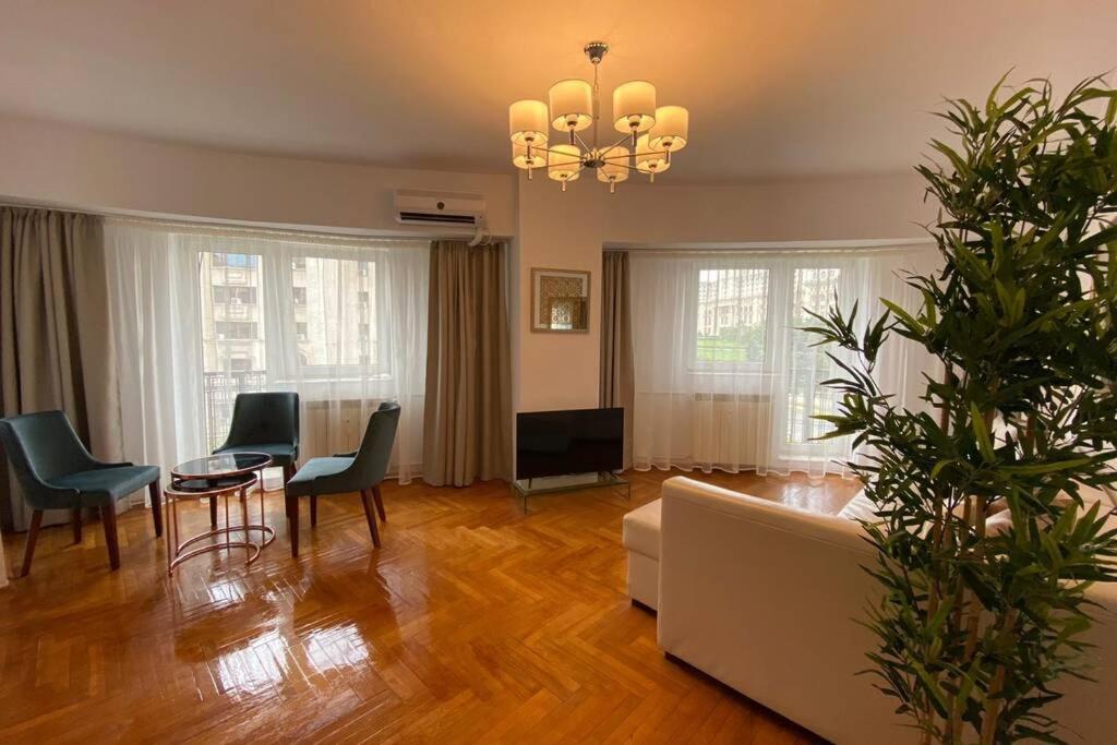 New Luxury Flat In Front Of The Parliament At Unirii Bucareste Exterior foto