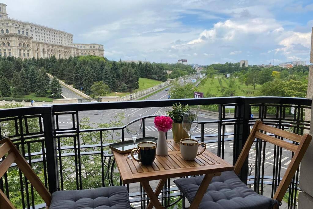 New Luxury Flat In Front Of The Parliament At Unirii Bucareste Exterior foto